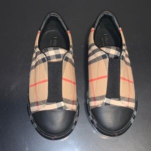 Toddler Burberry shoes